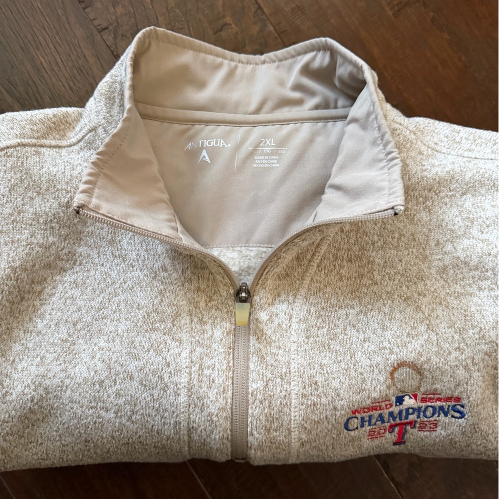Cream Texas Rangers World Champions Quarter Zip